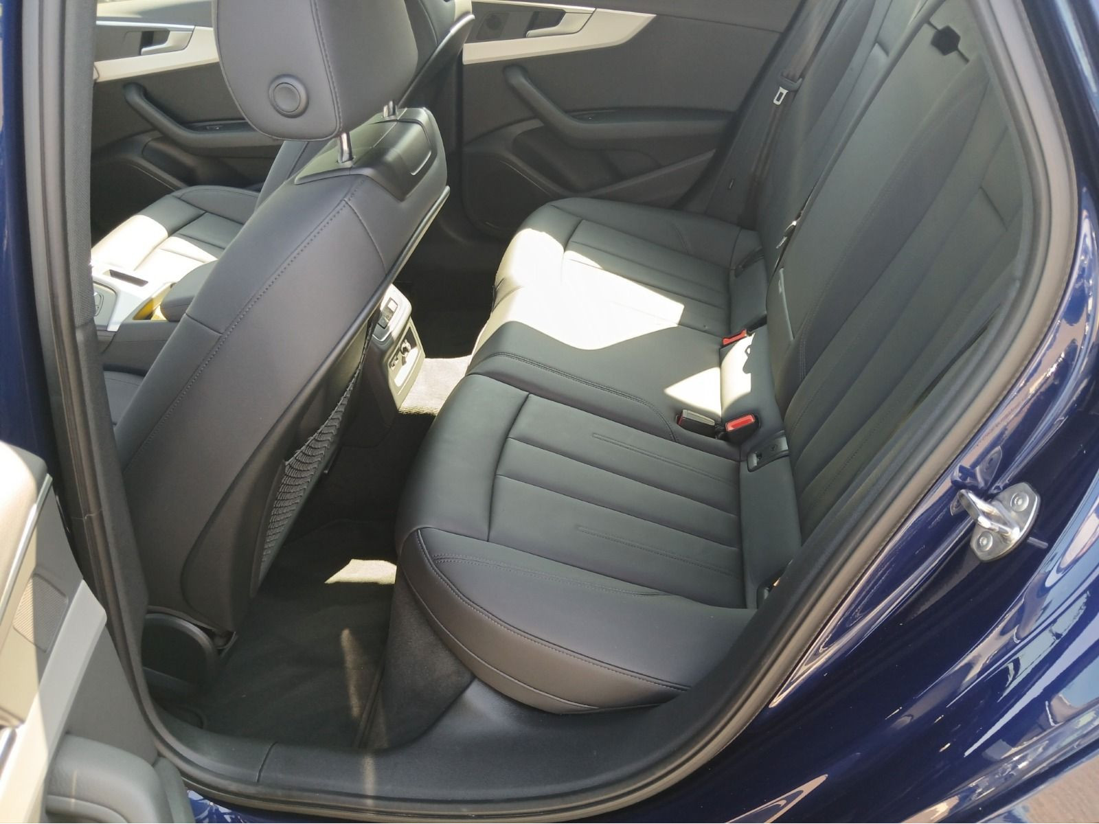 Audi - A4 Avant_10