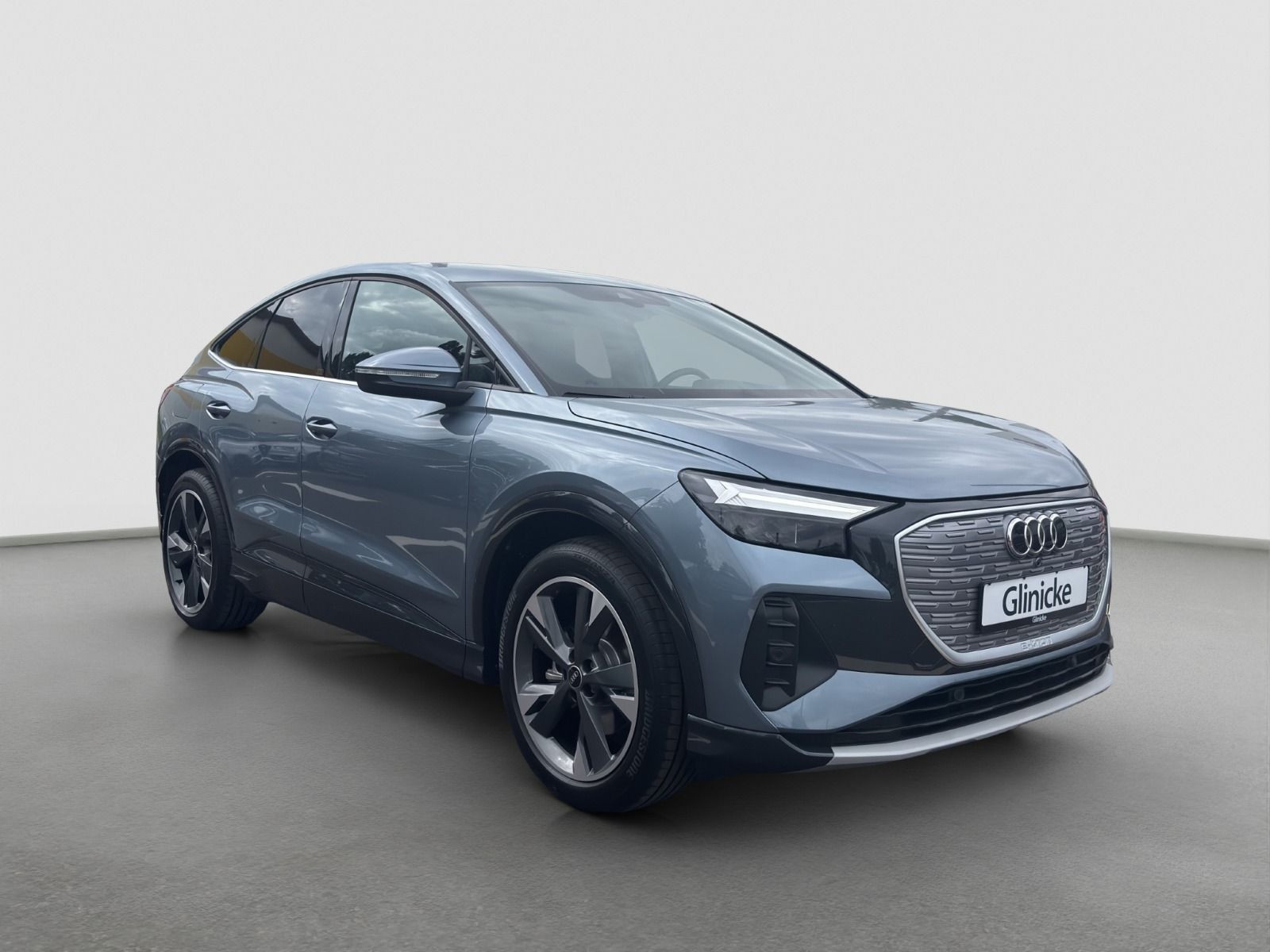 Audi - Q4 Sportback e-tron_7