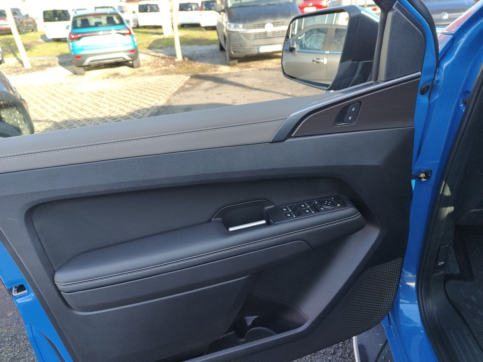 Volkswagen - Amarok_4