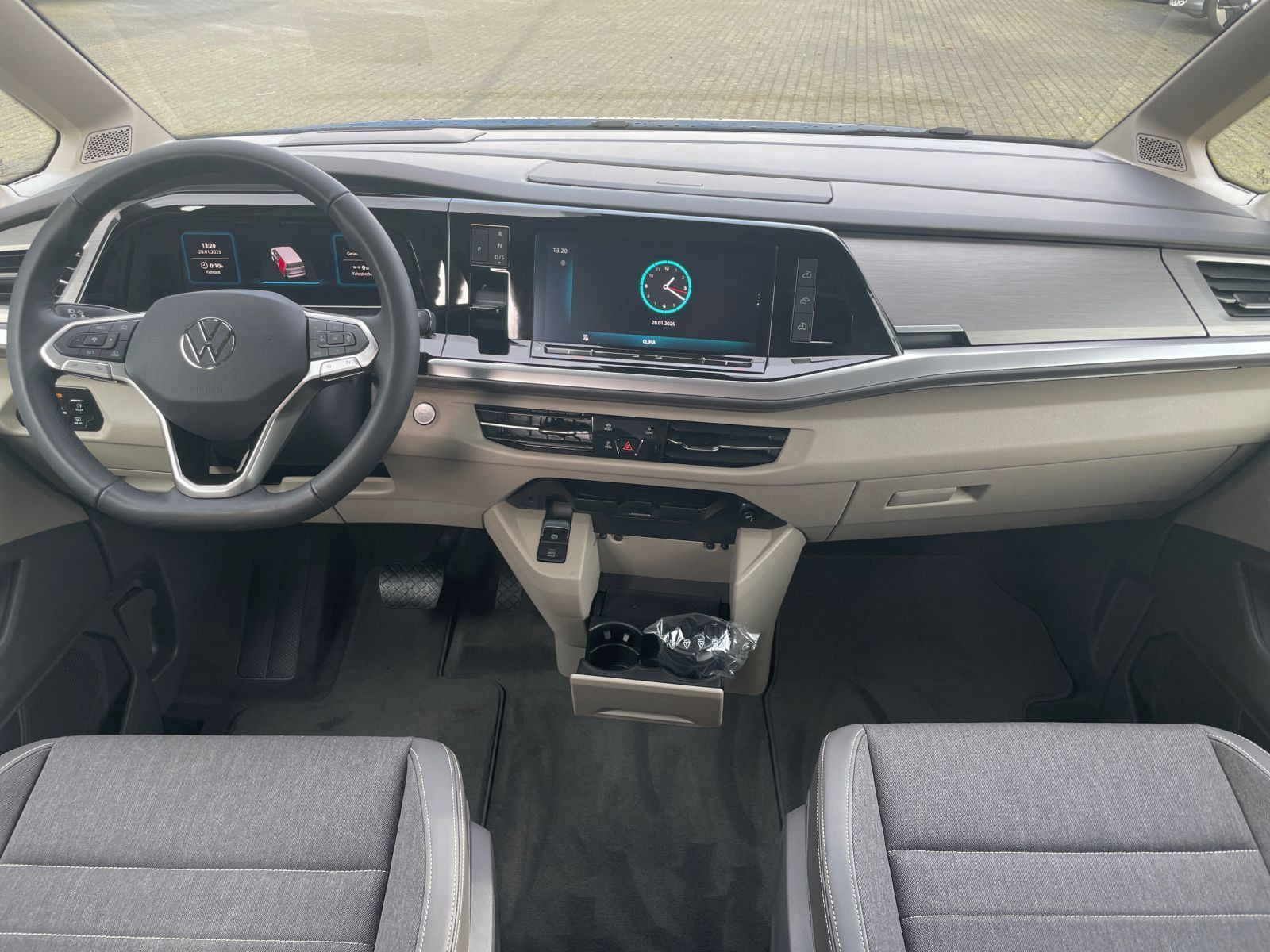 Volkswagen - California_13