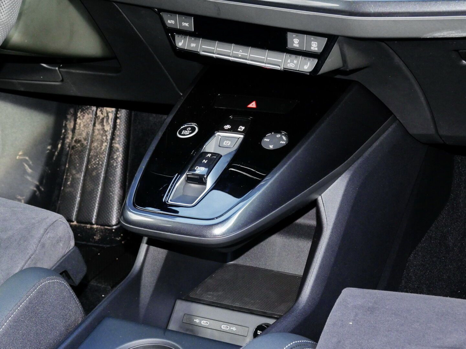 Audi - Q4 Sportback e-tron_6