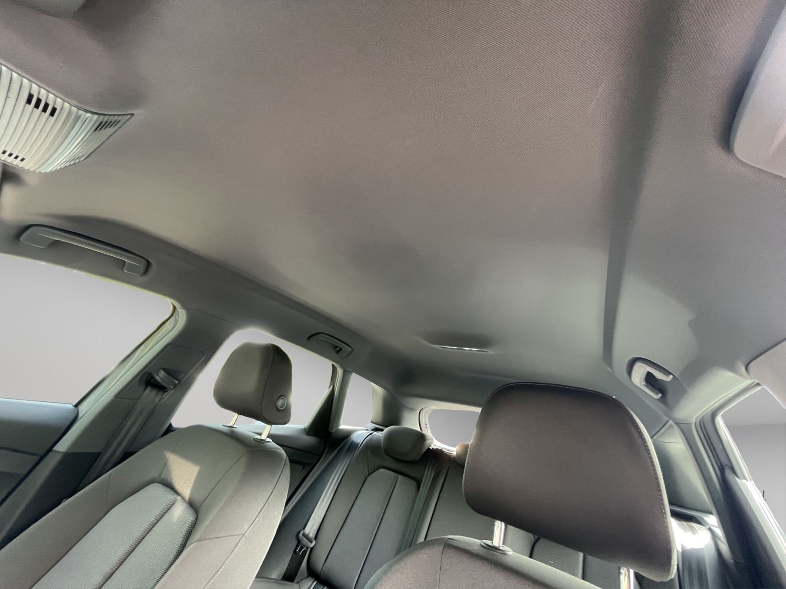 Audi - Q4_22