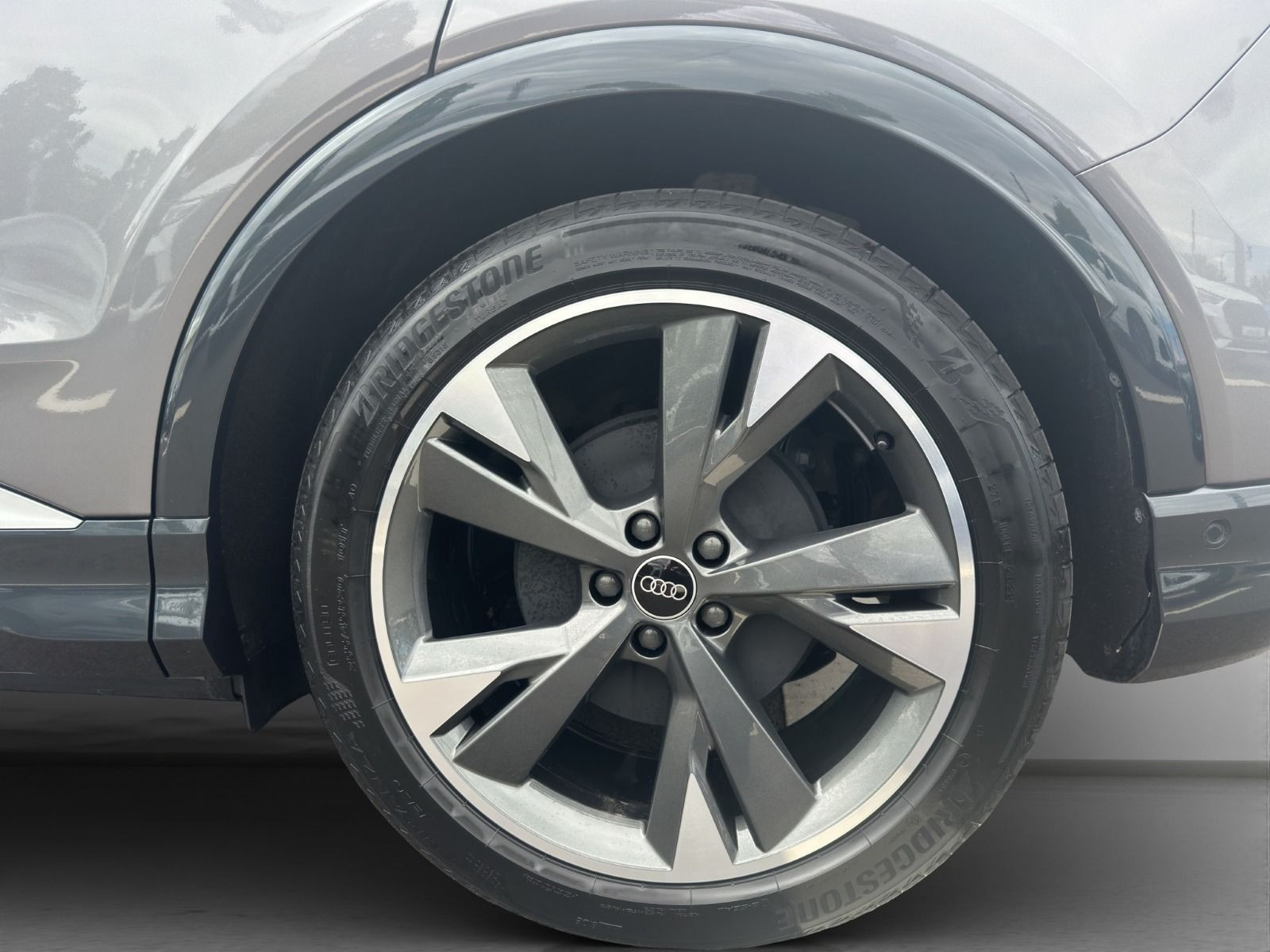 Audi - Q4_19