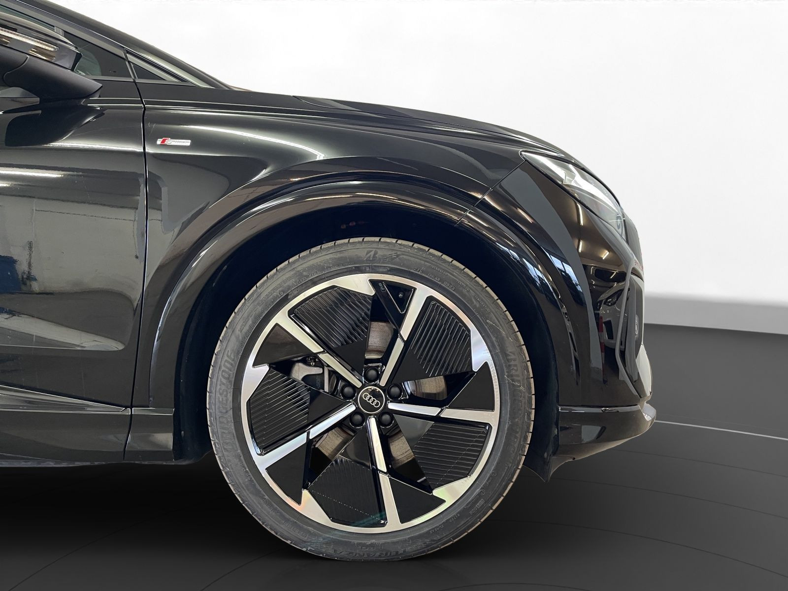 Audi - Q4 Sportback e-tron_15