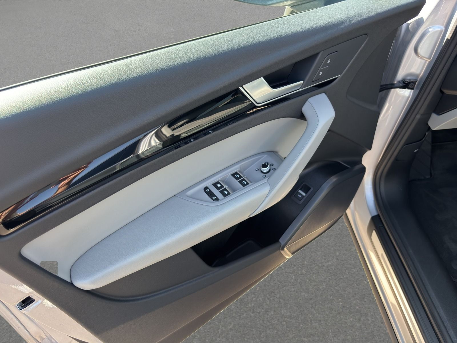 Audi - Q5_11