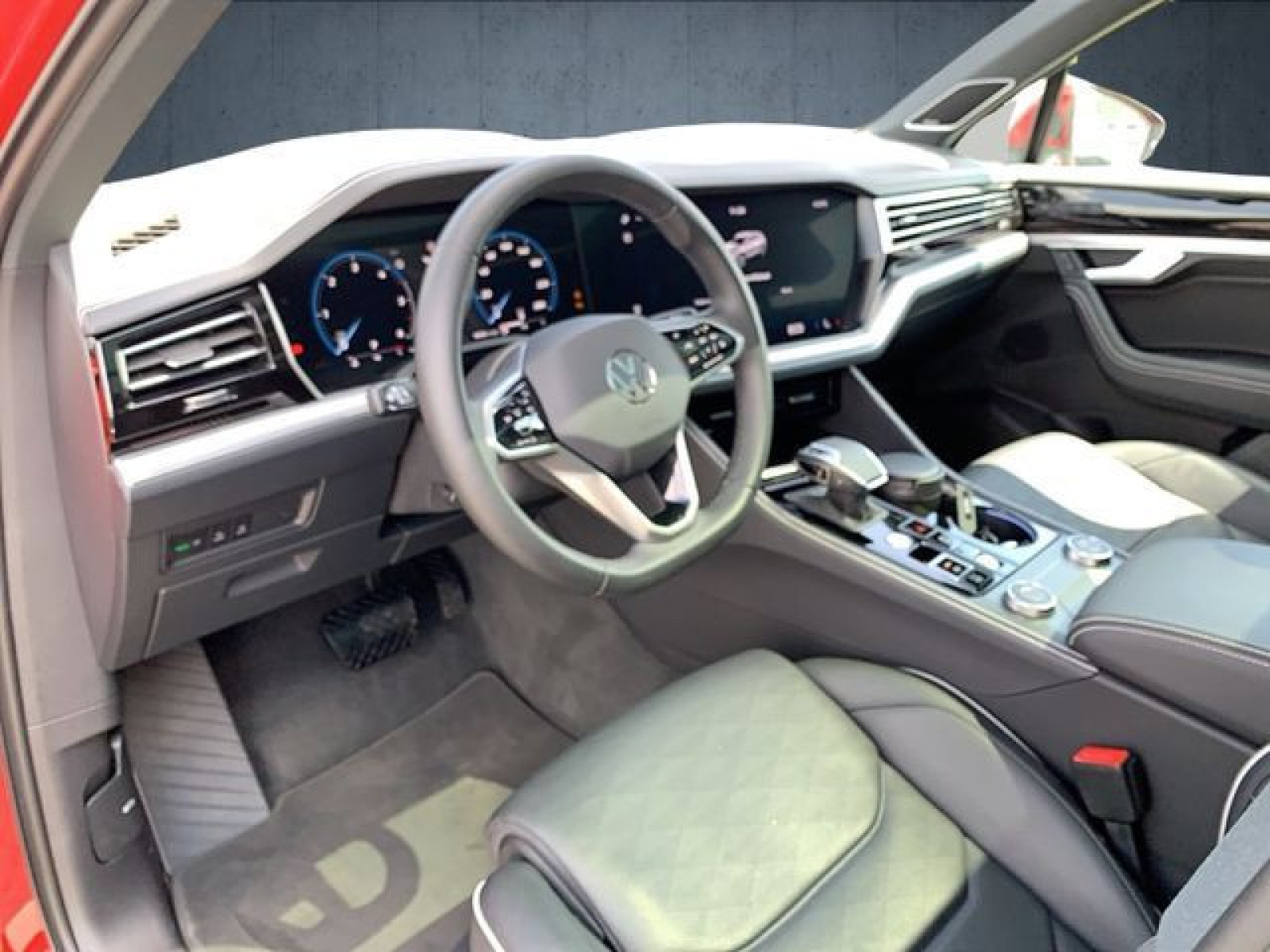 Volkswagen - Touareg_11