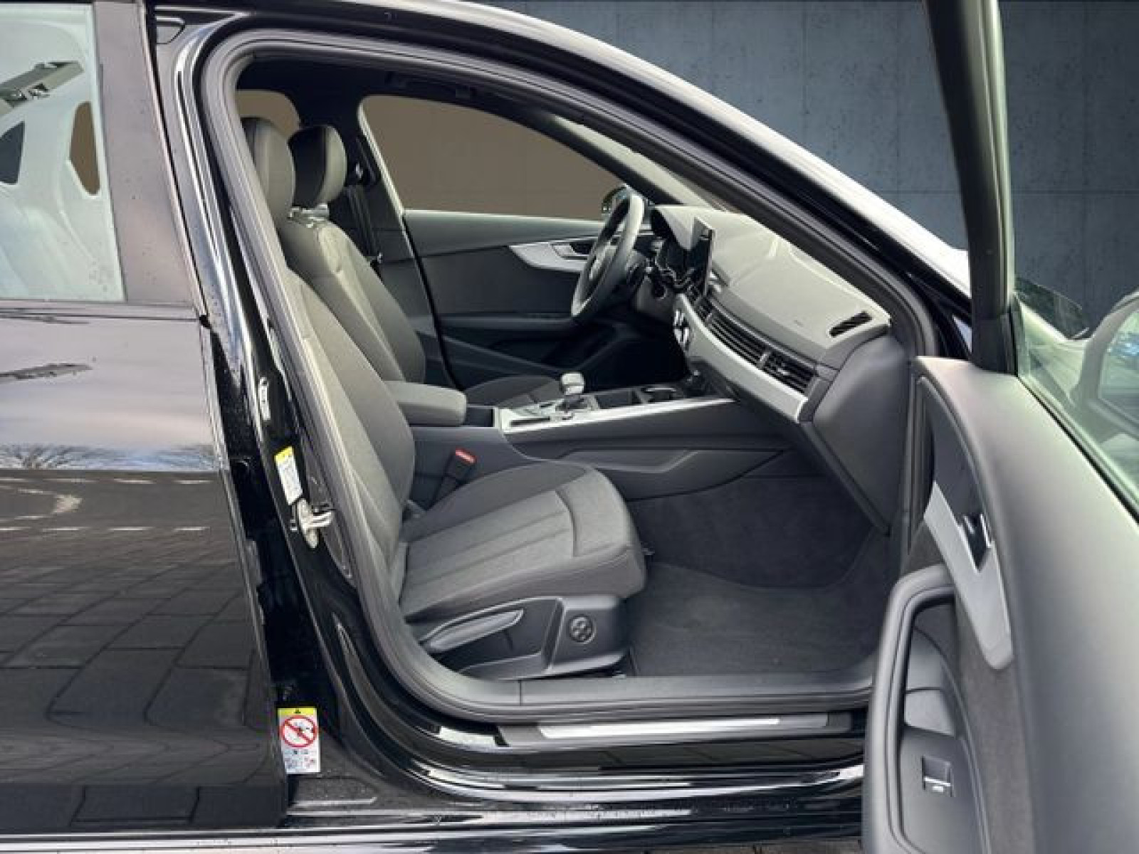 Audi - A4 Limousine_18