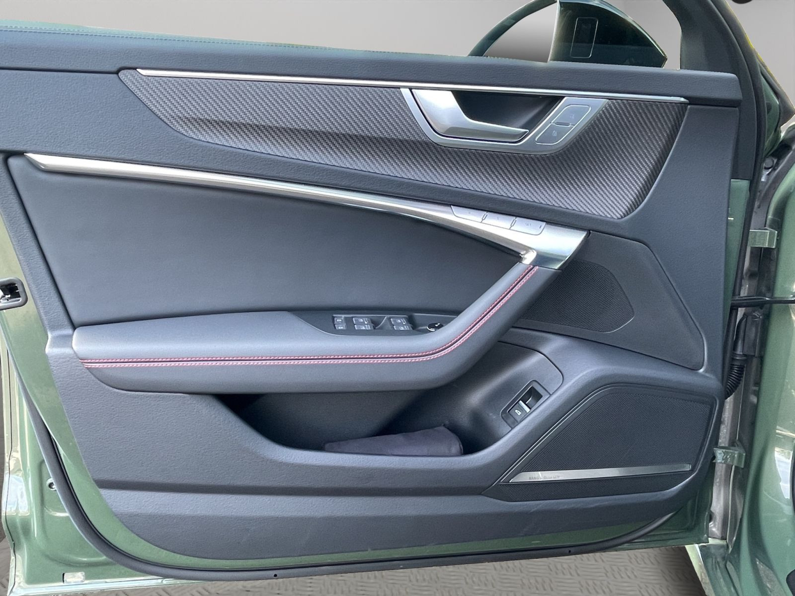 Audi - S6 Limousine_16