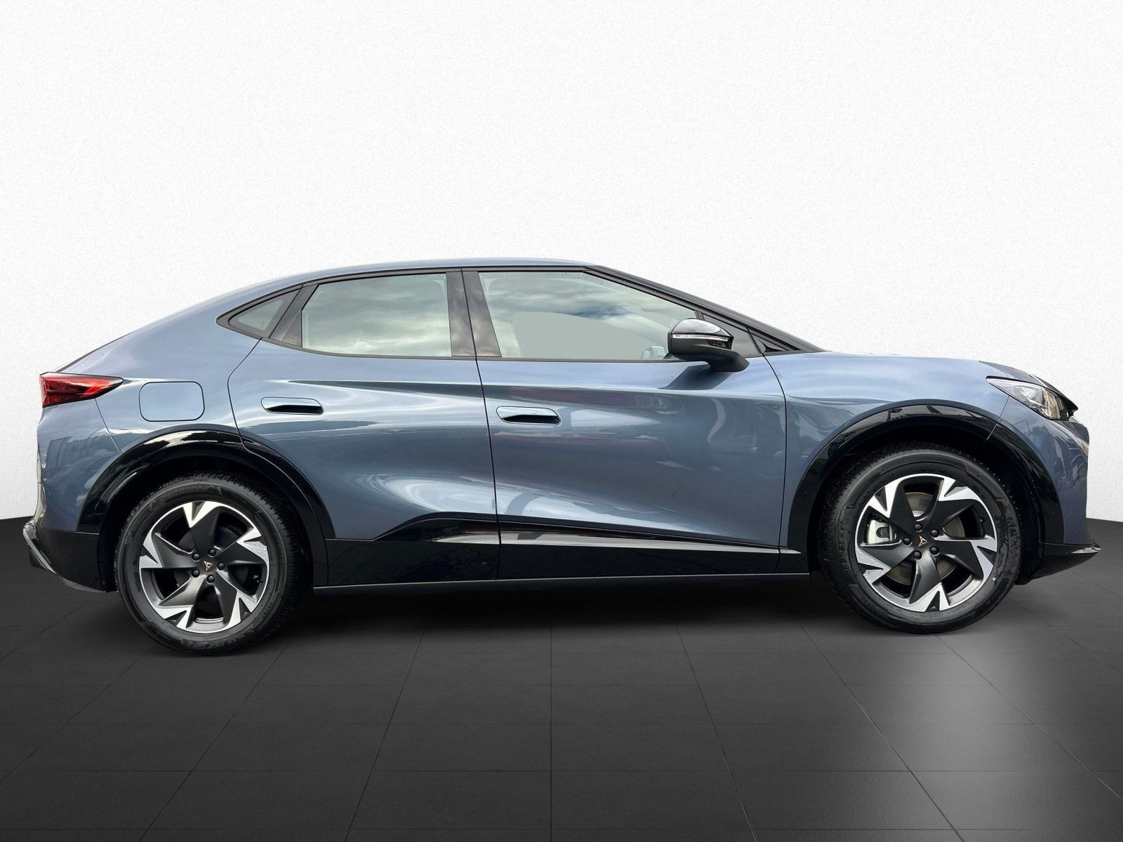 Cupra - Tavascan_8
