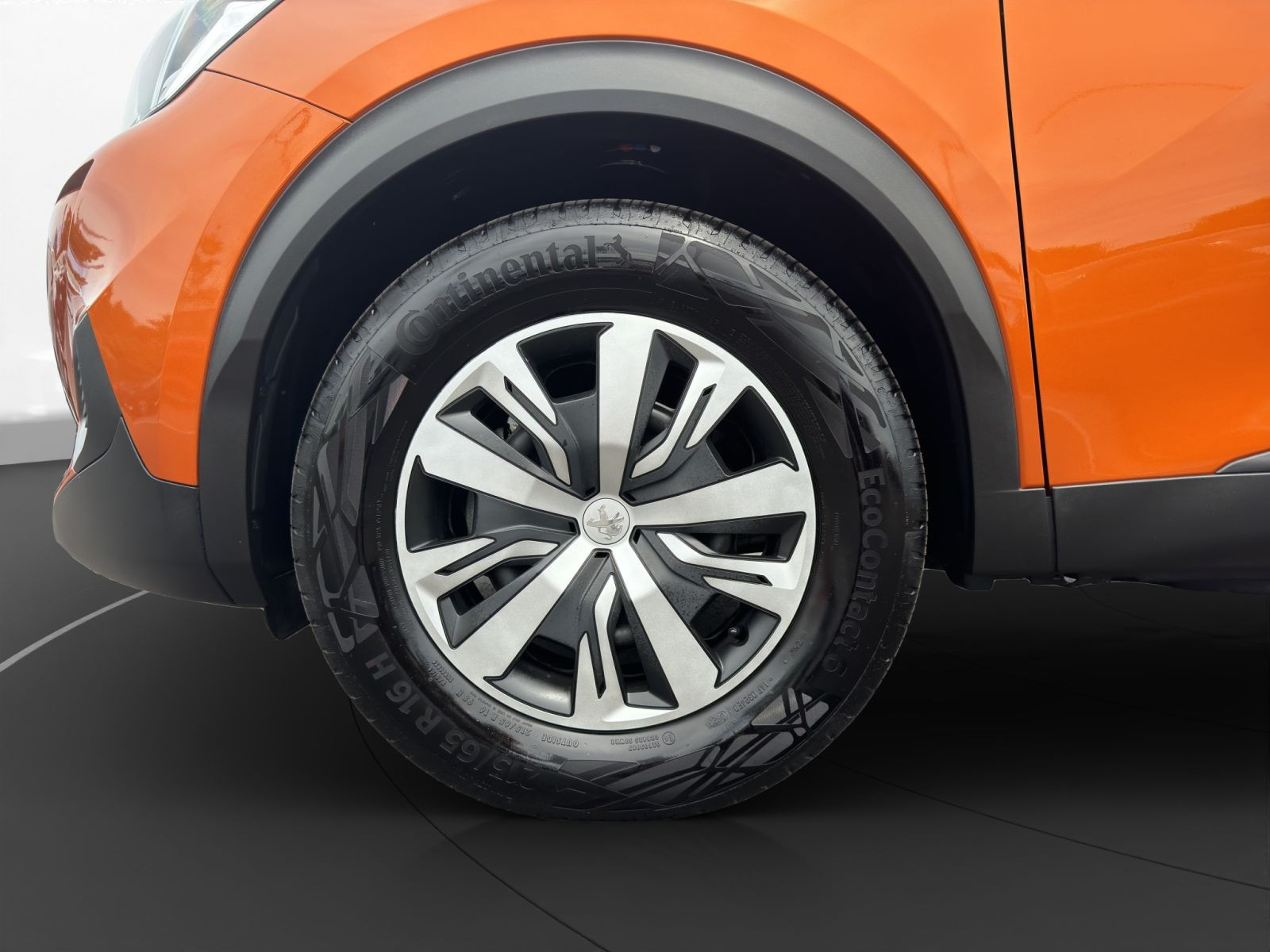 Peugeot - 2008_11