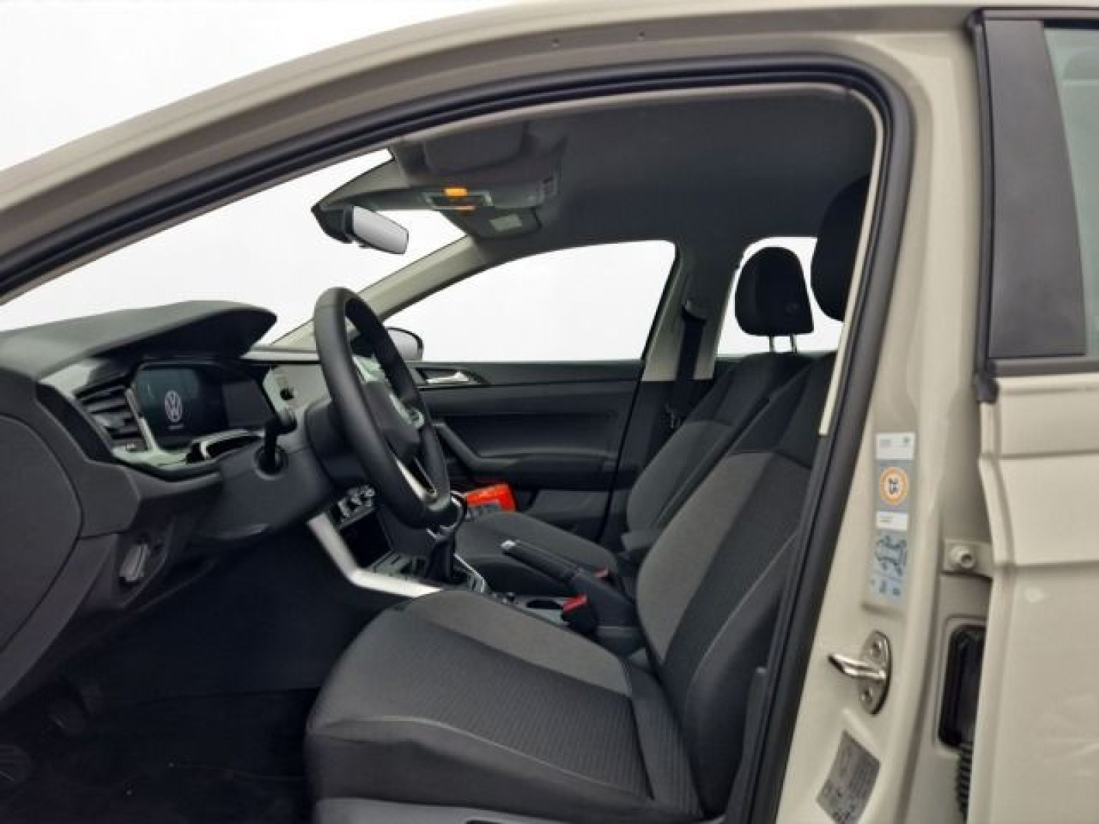 Volkswagen - Polo_4