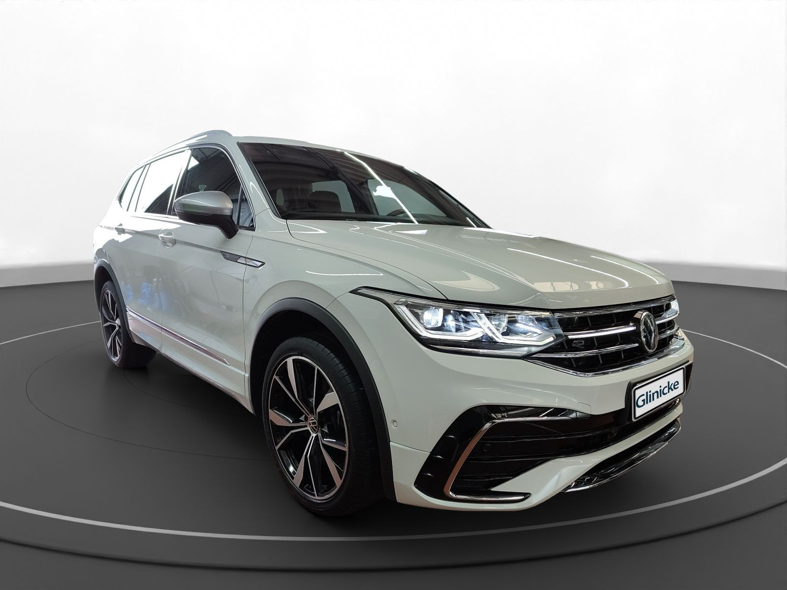 Volkswagen - Tiguan Allspace_12