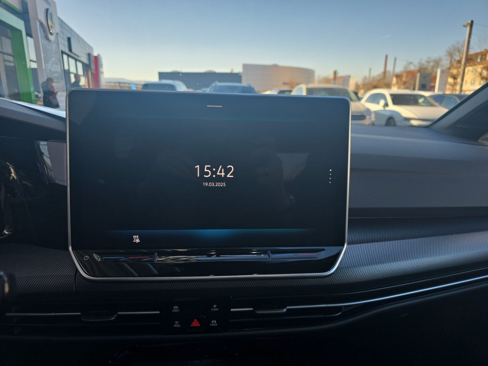 Volkswagen - Golf_11