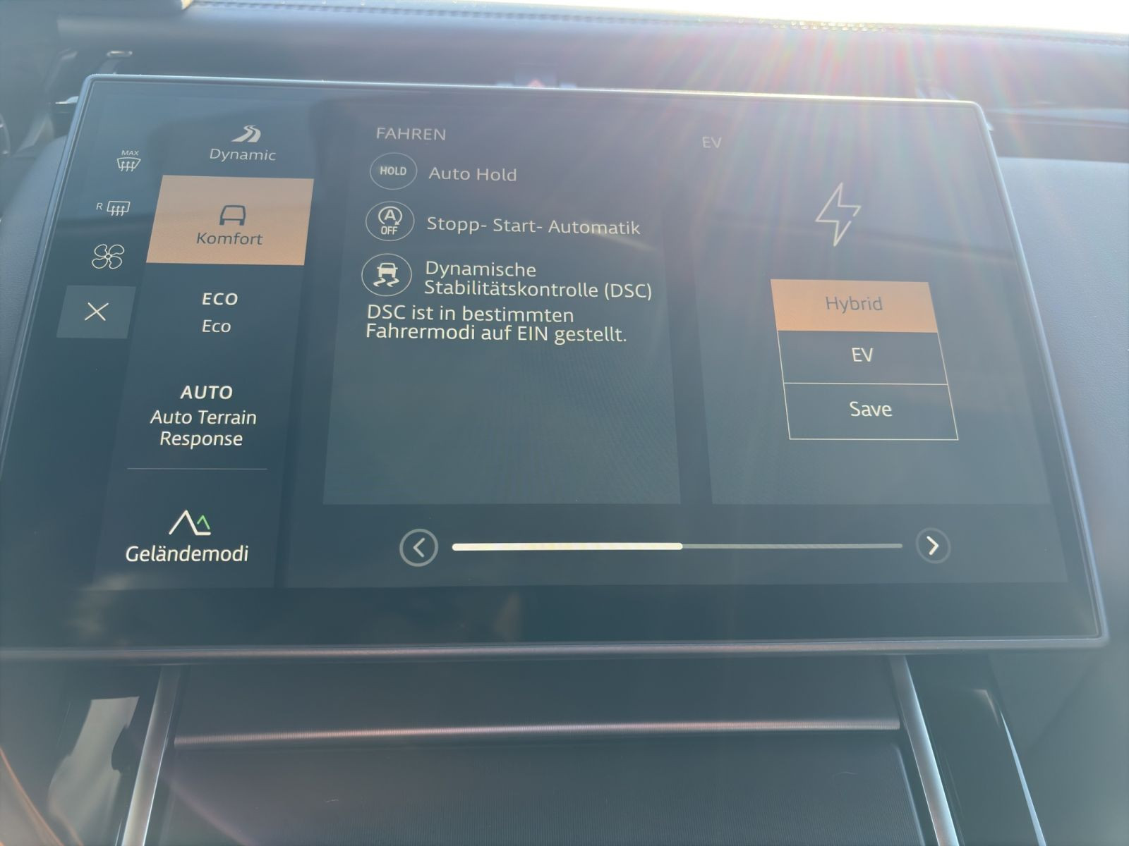 Land Rover - Range Rover Velar_13