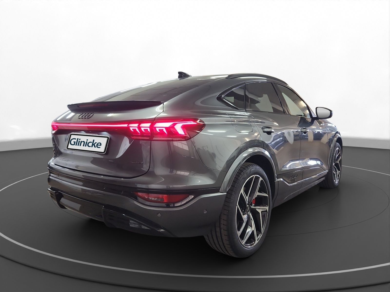 Audi - Q6 Sportback e-tron_2