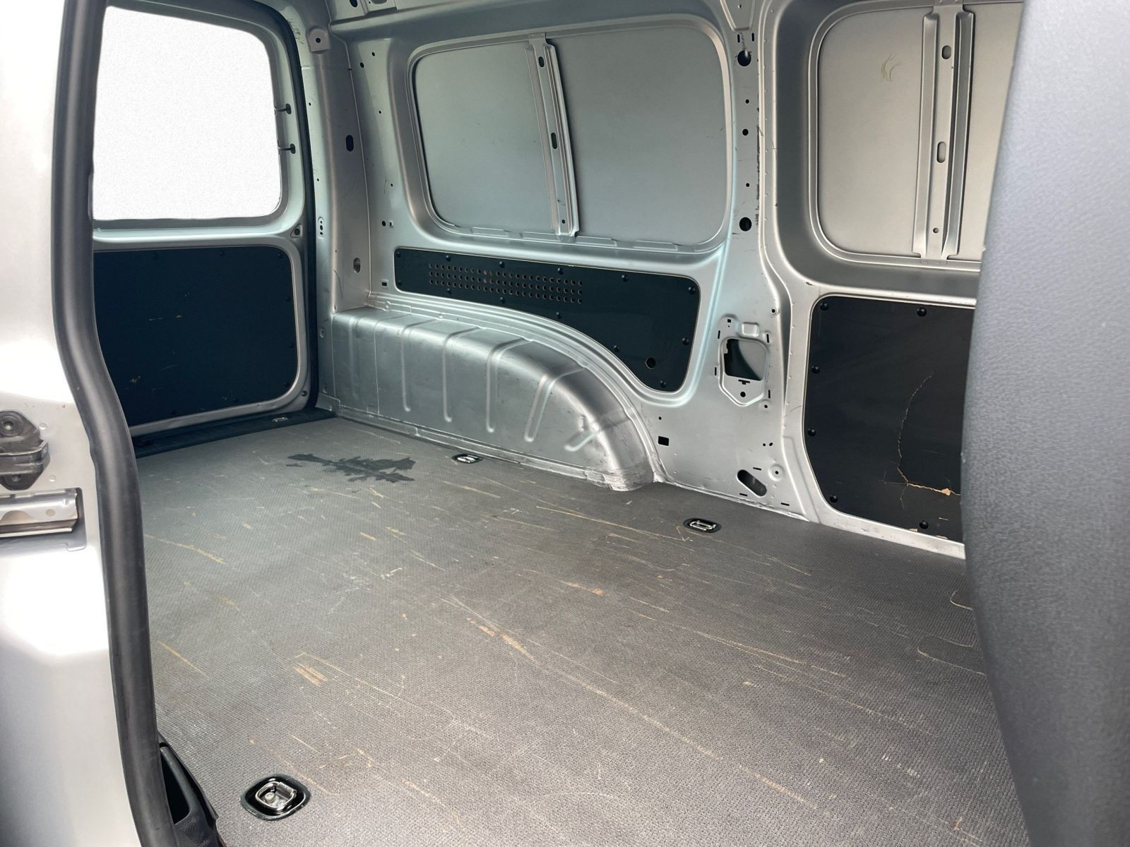 Volkswagen - Caddy Maxi_4