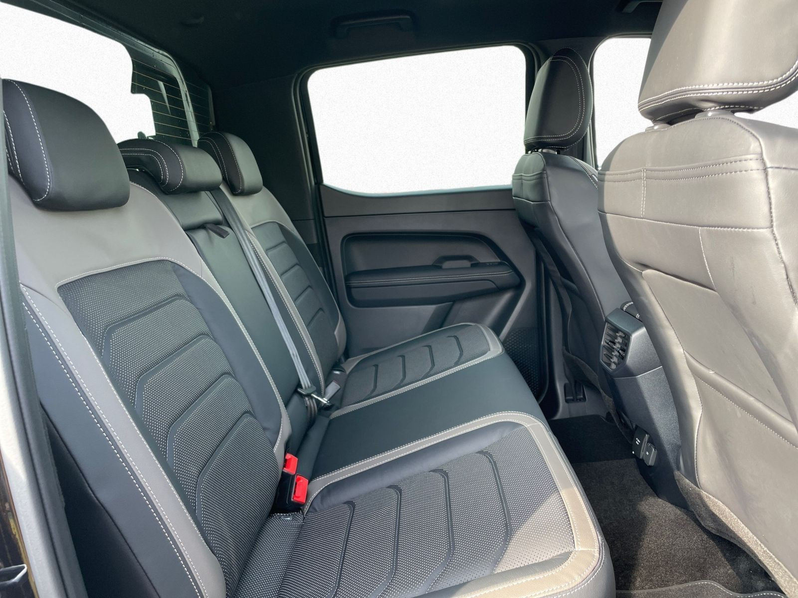 Volkswagen - Amarok_7