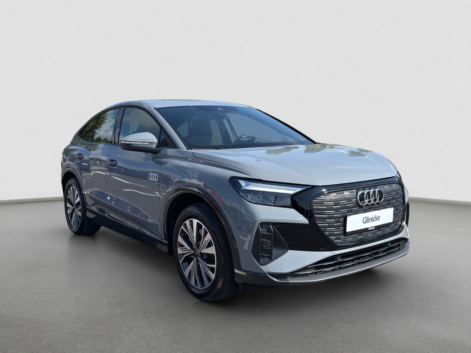 Audi - Q4 Sportback e-tron_7