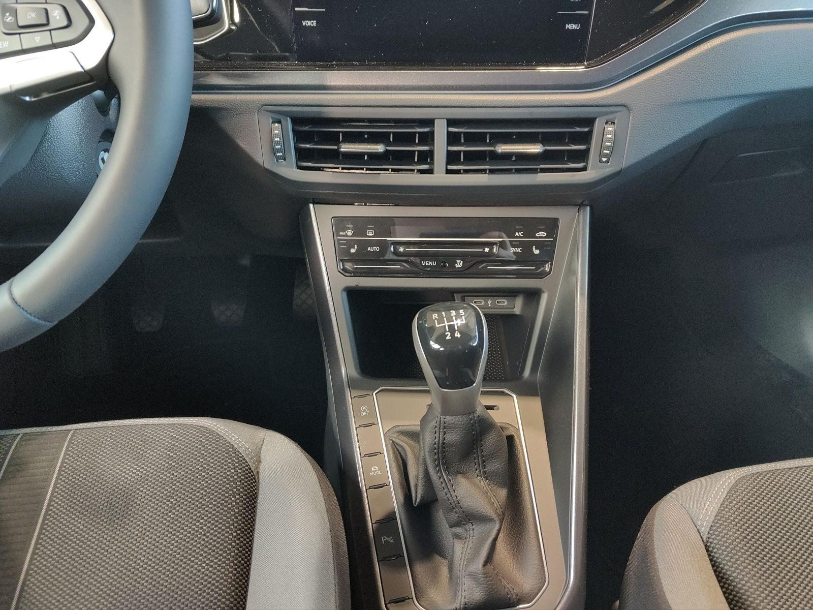 Volkswagen - Polo_8