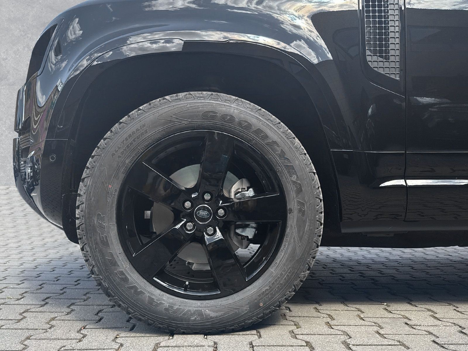 Land Rover - Defender_9