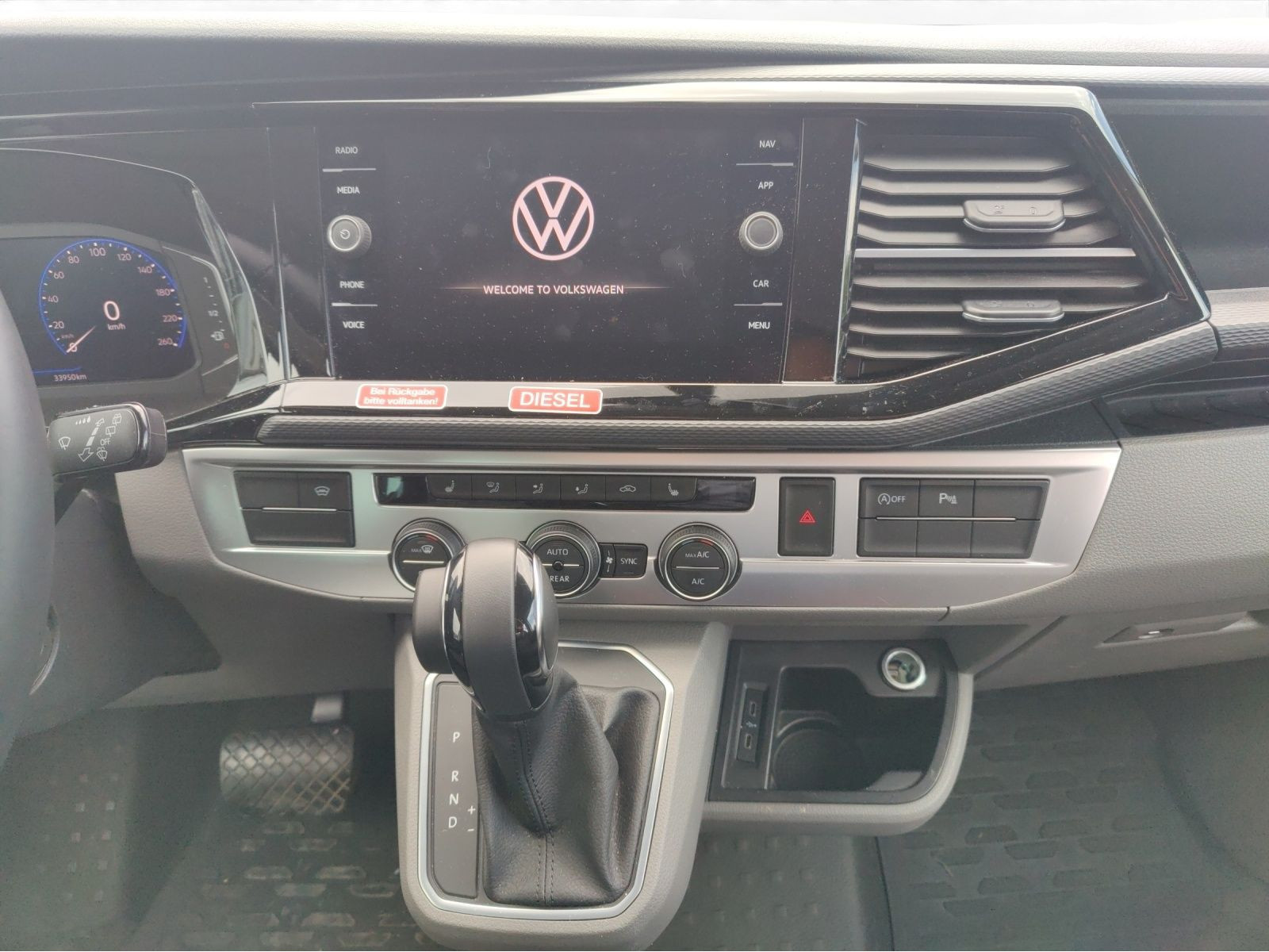 Volkswagen - T6.1 Caravelle_6