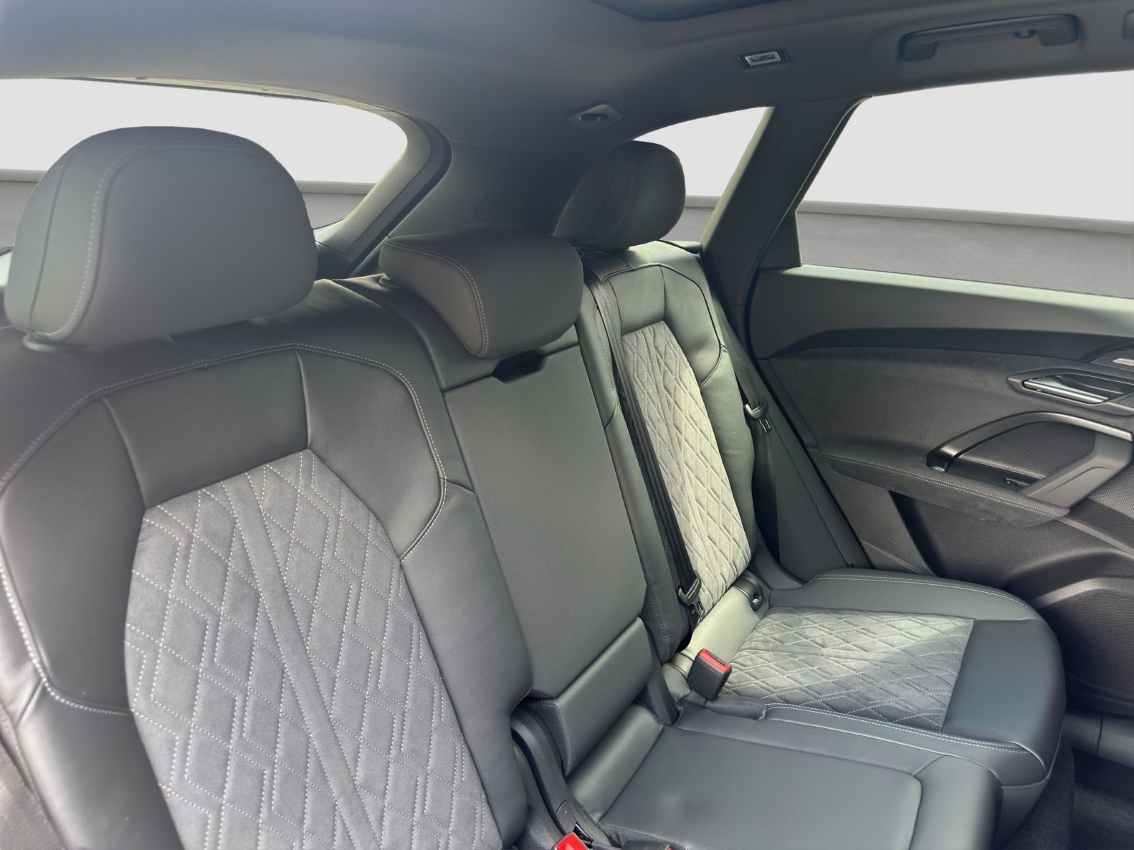 Audi - SQ5_21