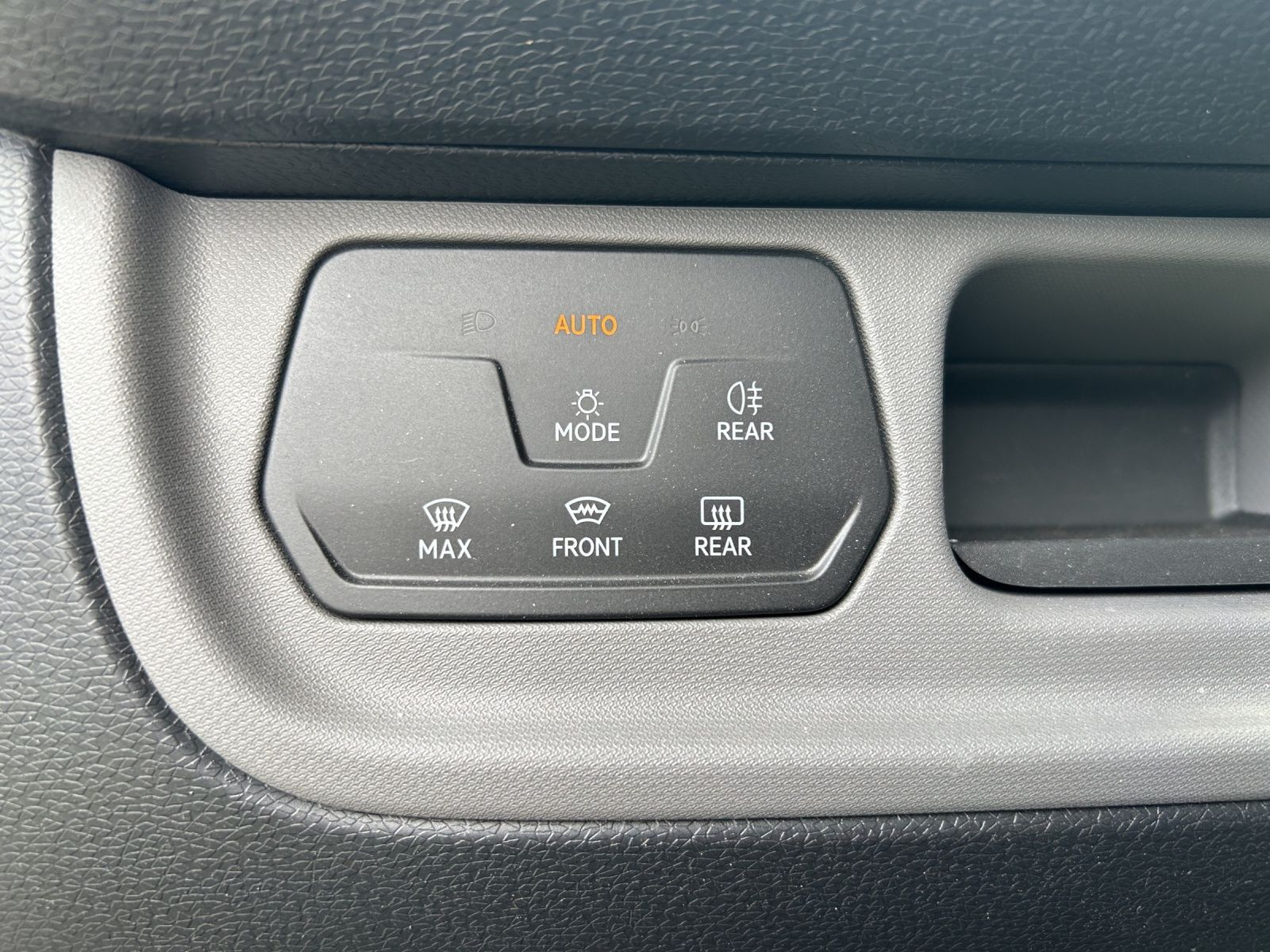 Volkswagen - ID. Buzz Cargo_17