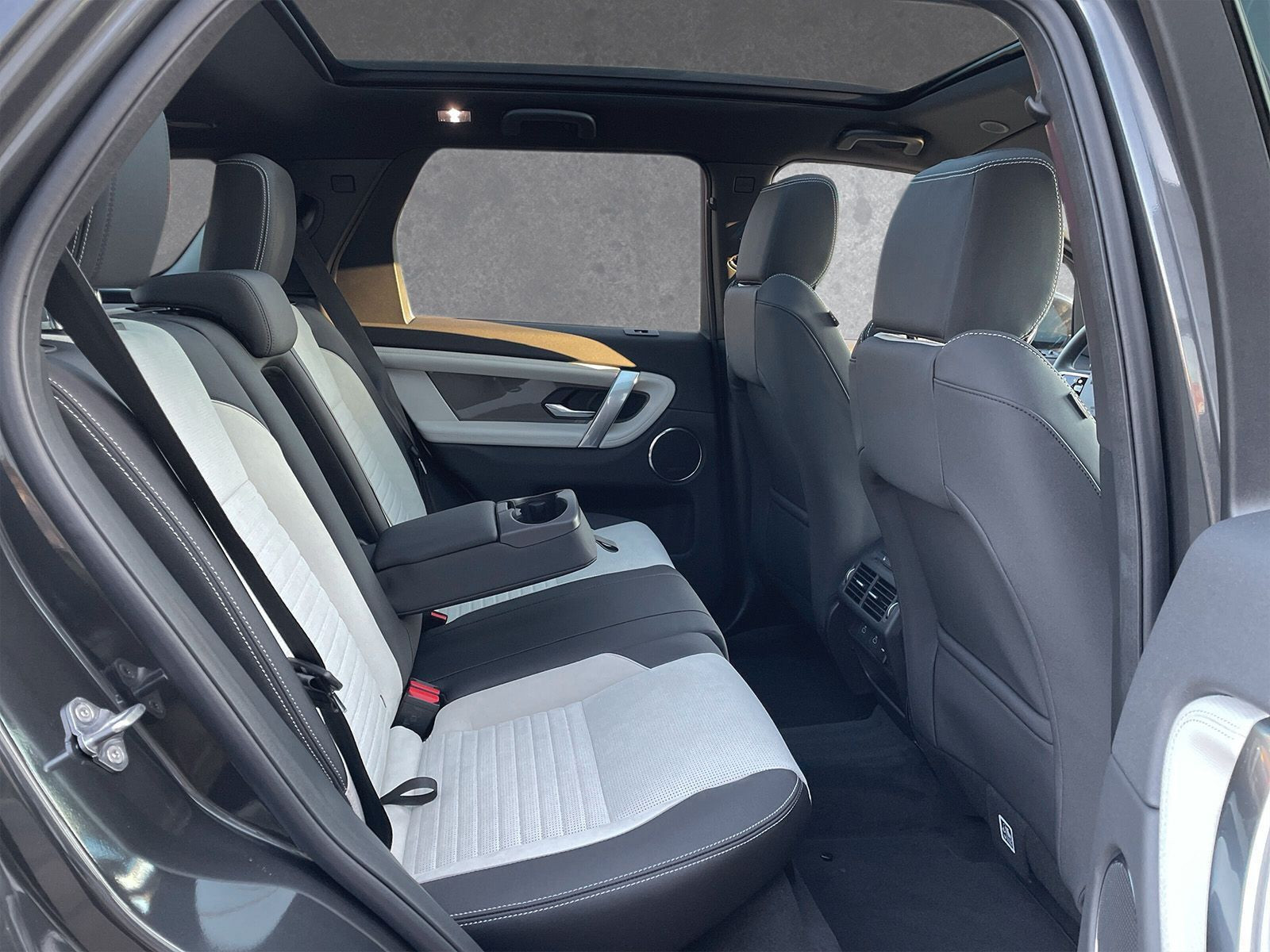 Land Rover - Discovery Sport_5