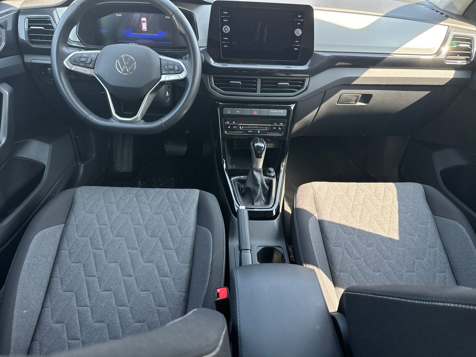 Volkswagen - T-Cross_6