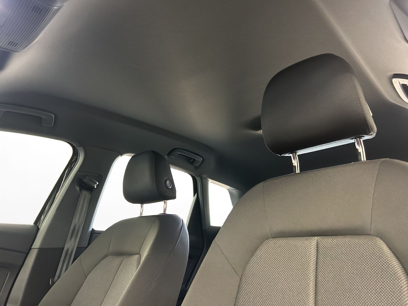Audi - Q4 e-tron_11