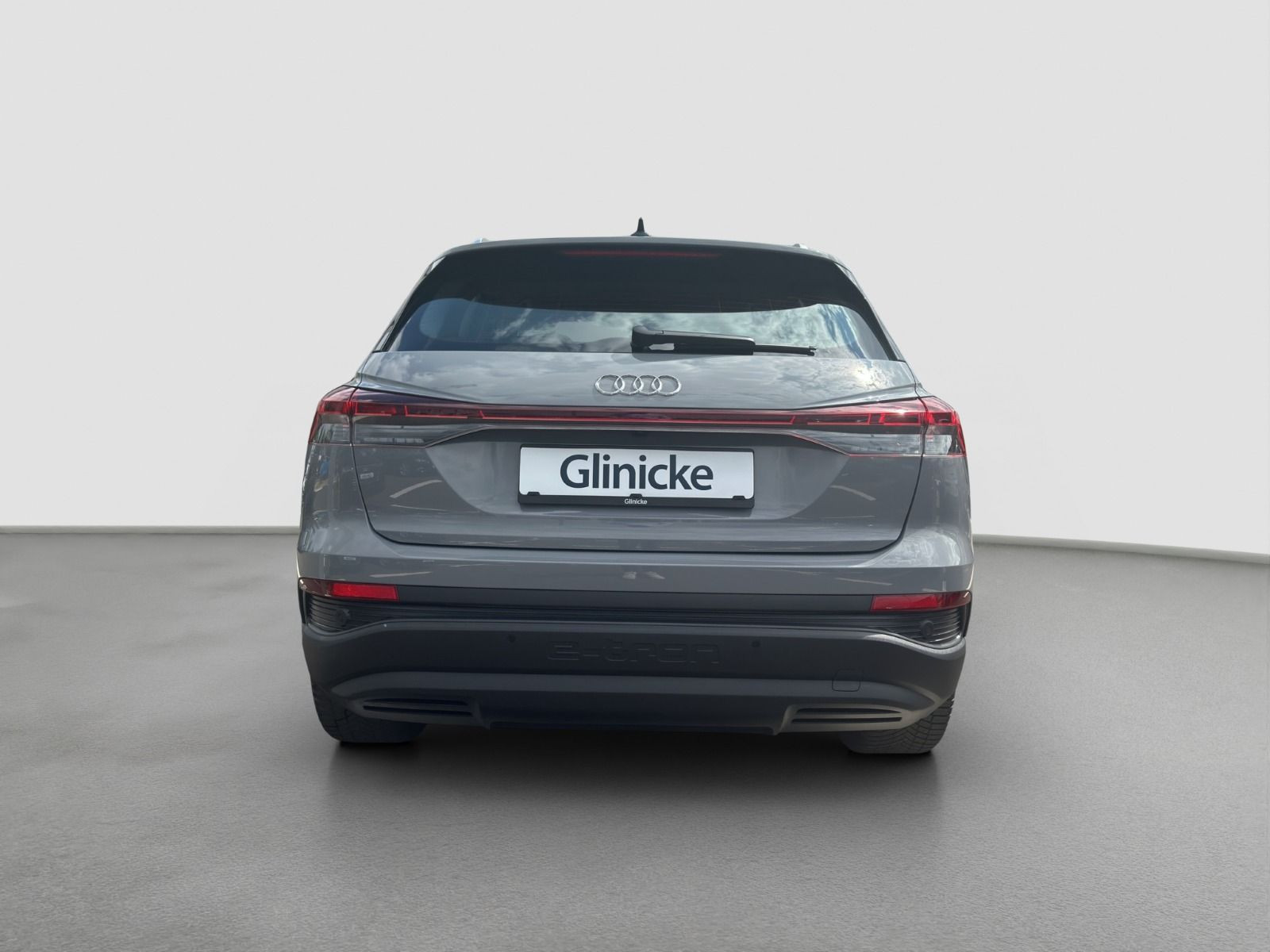 Audi - Q4_5