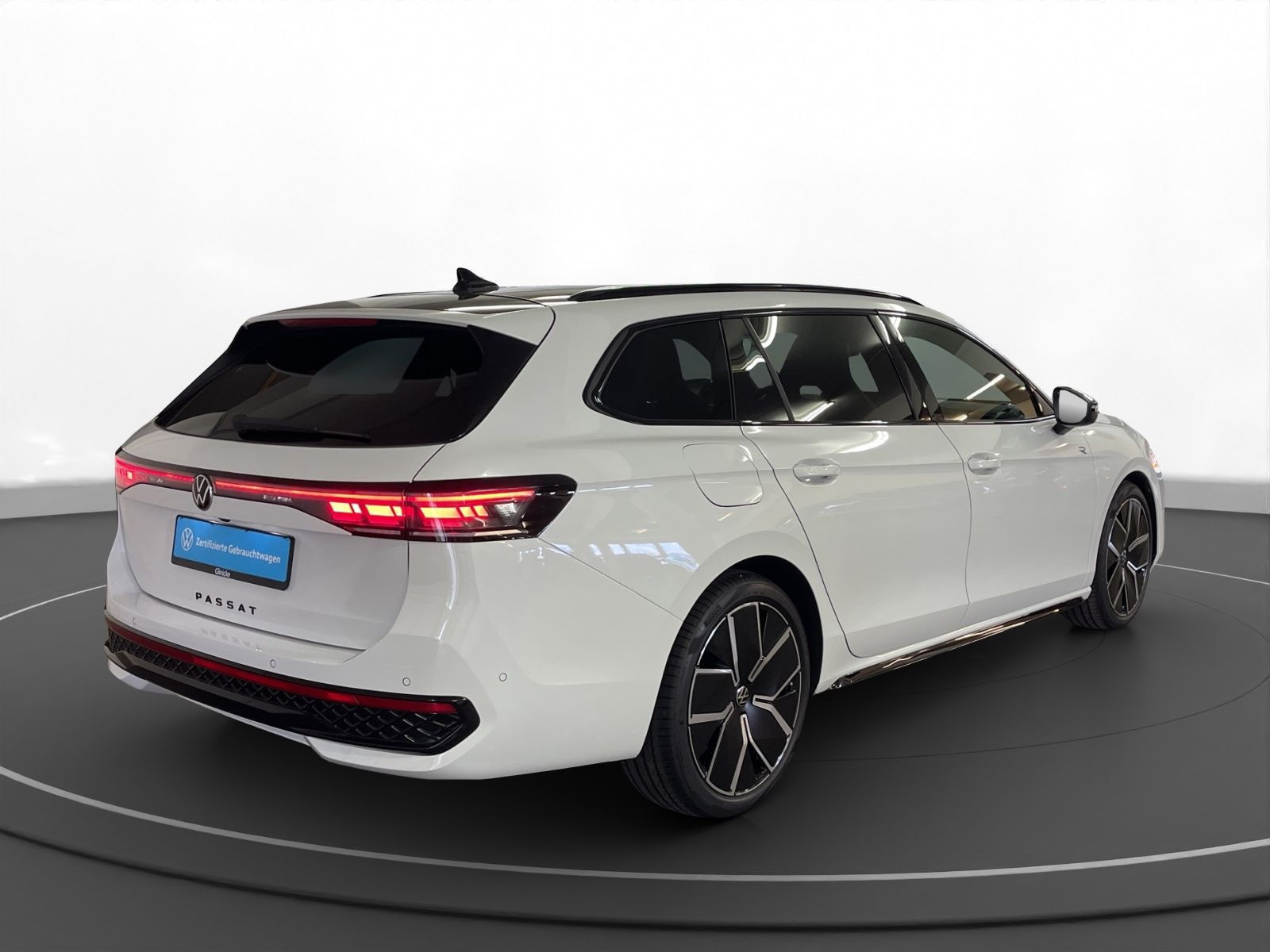 Volkswagen - Passat Variant_6