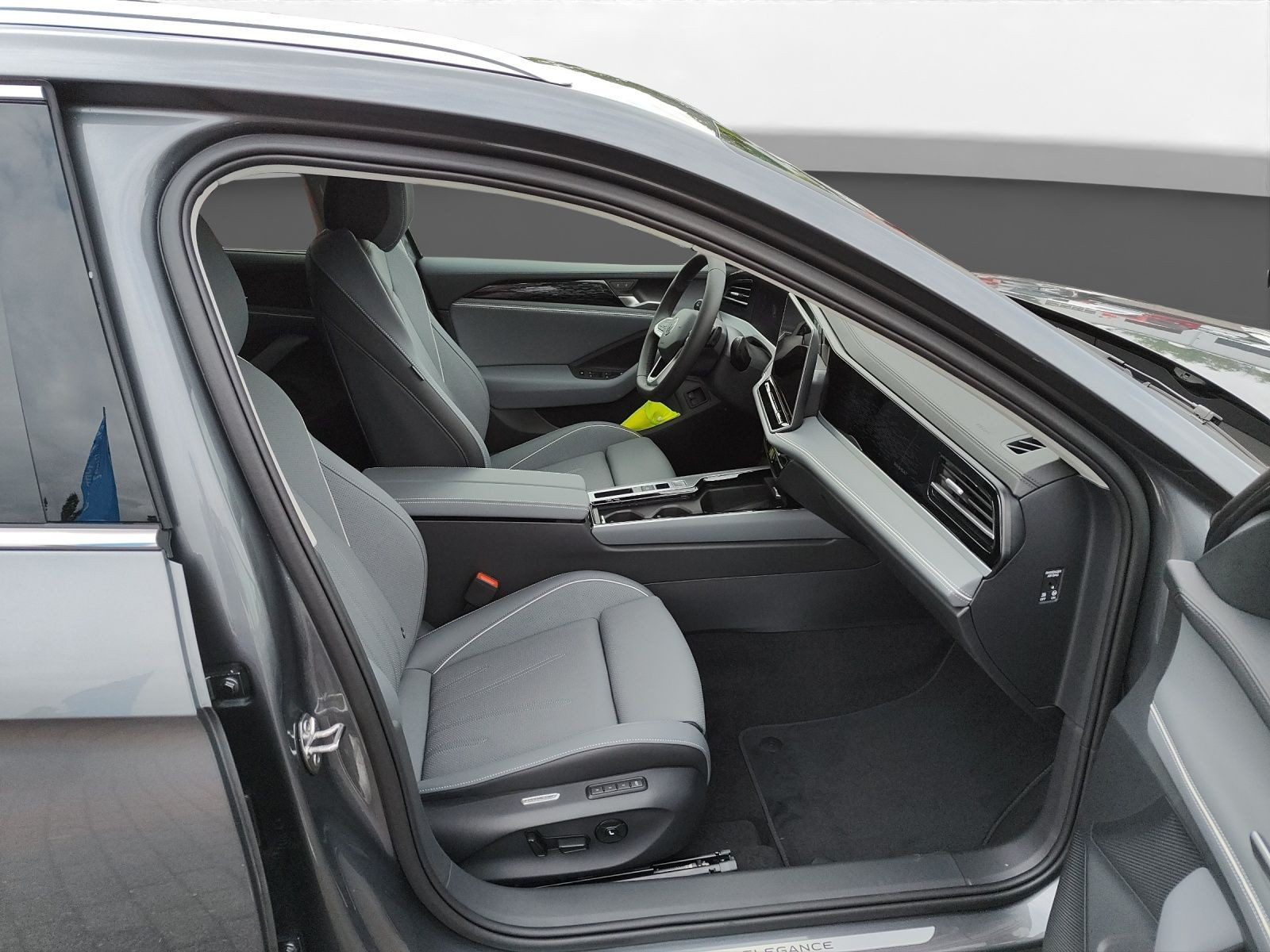 Volkswagen - Passat_14