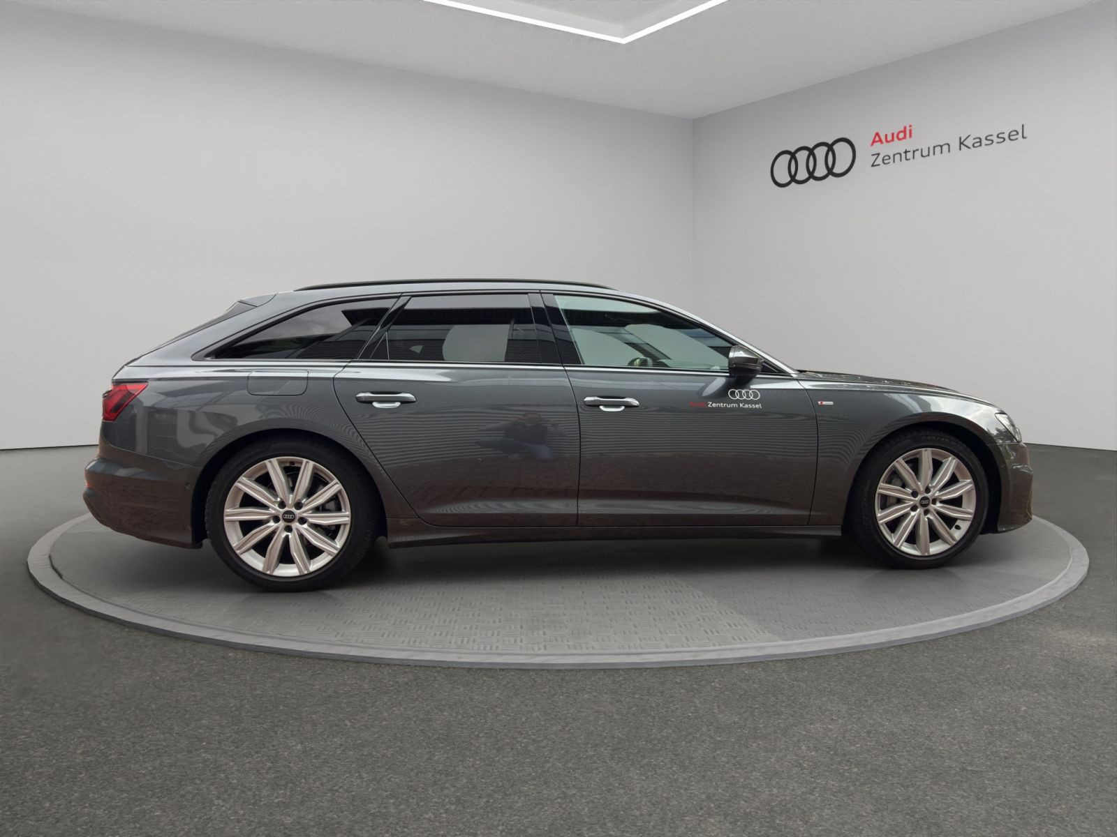 Audi - A6 Avant_8