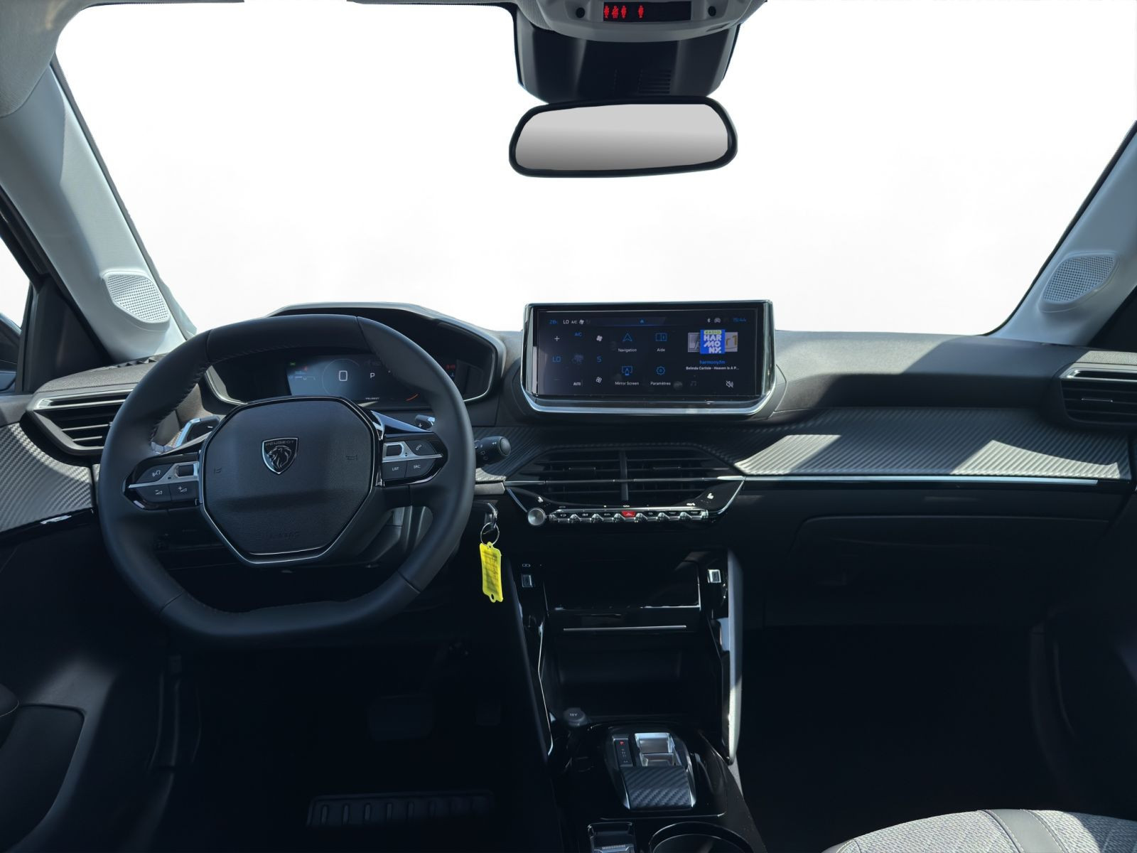 Peugeot - 208_10