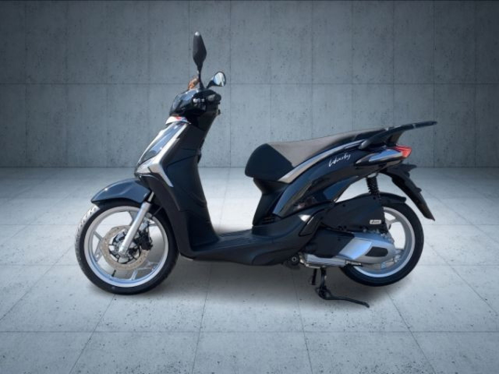 Piaggio - _2