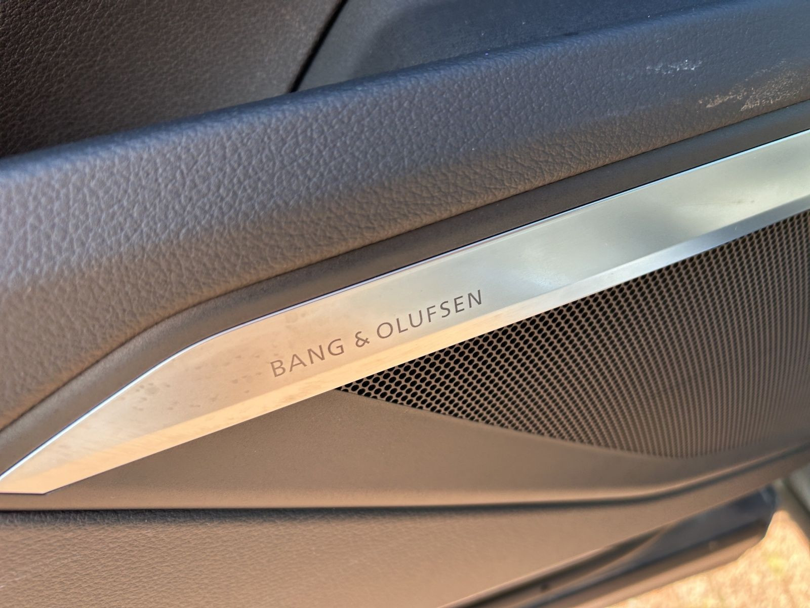Audi - Q8 e-tron_19