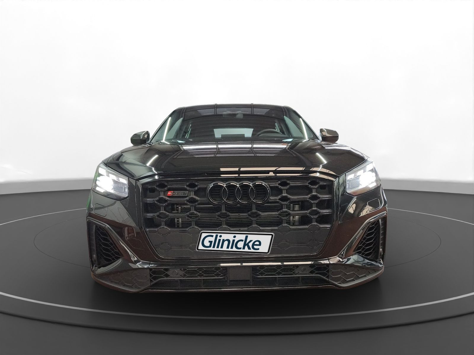 Audi - SQ2_15