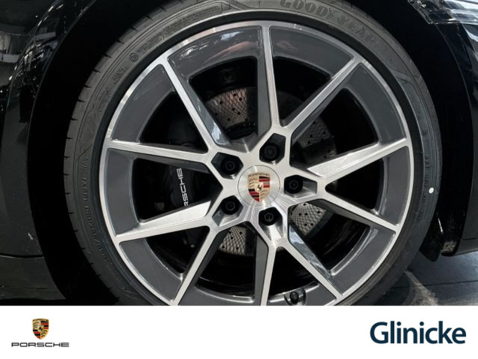 Porsche - 992_41 Porsche - 992_41