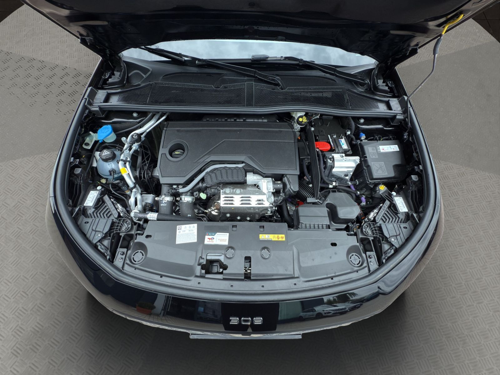 Peugeot - 308_19