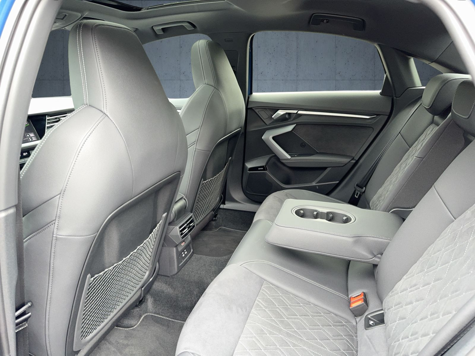 Audi - S3 Limousine_14
