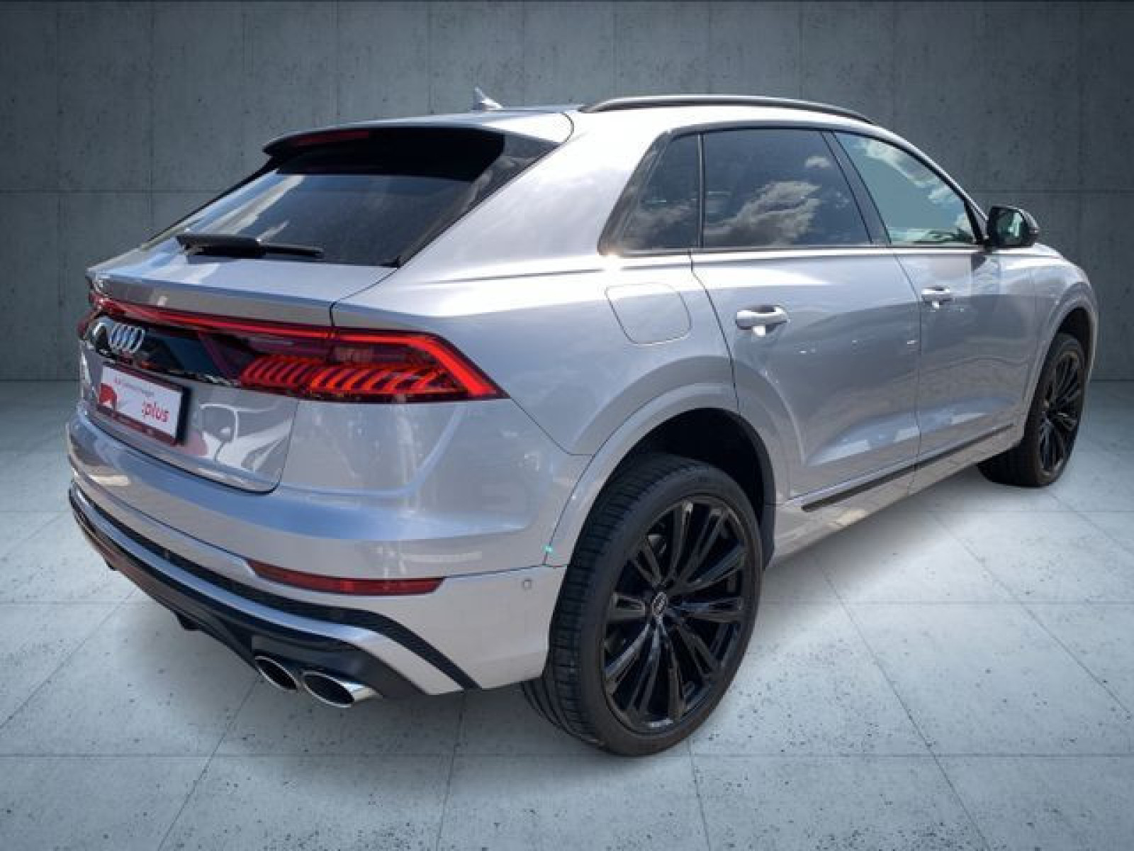 Audi - SQ8_30