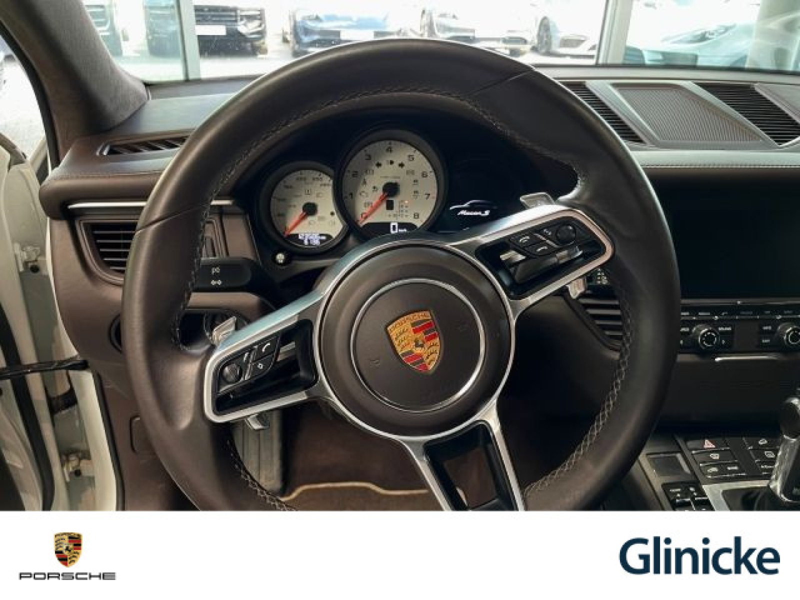 Porsche - Macan_11