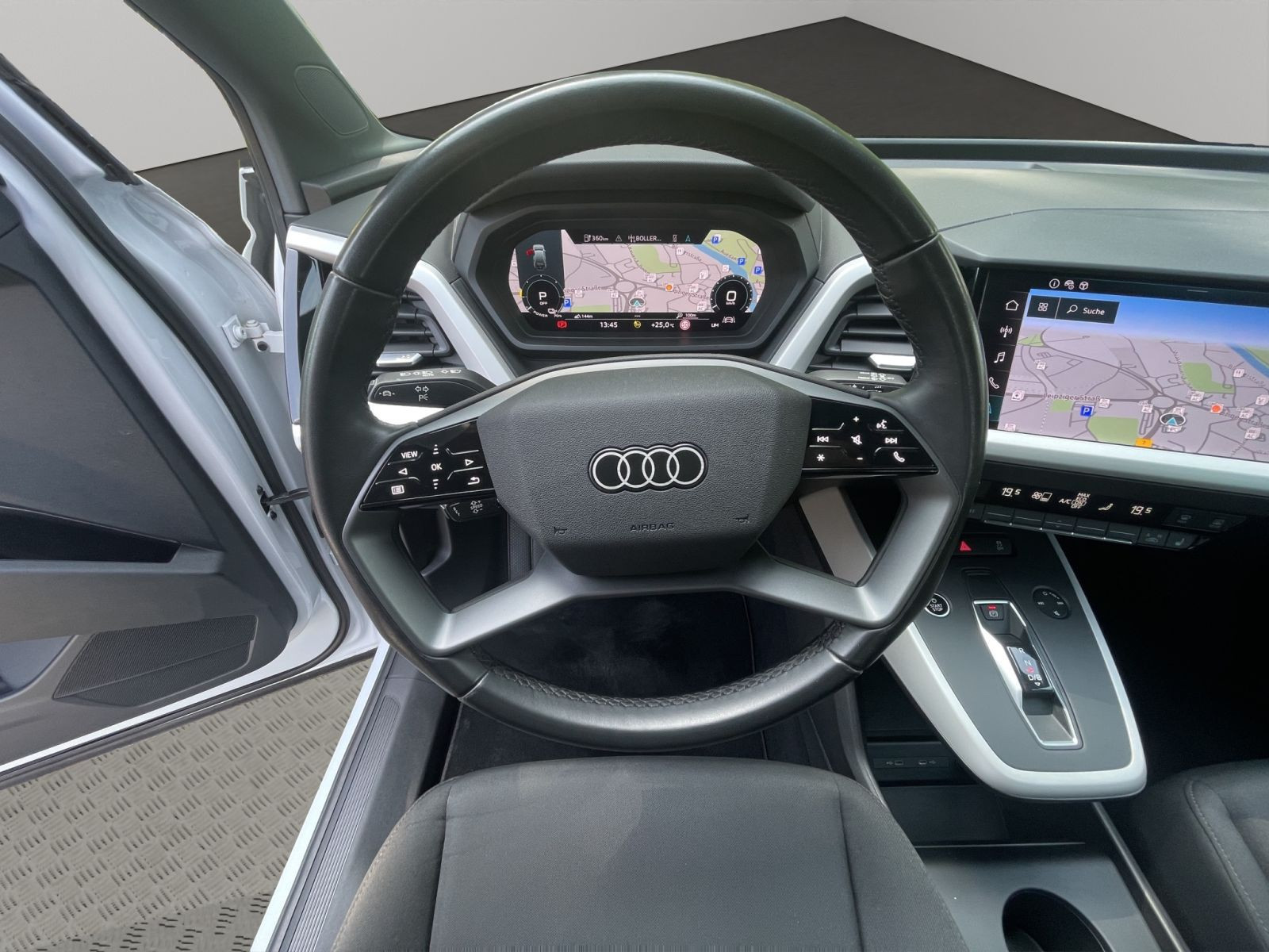 Audi - Q4_12