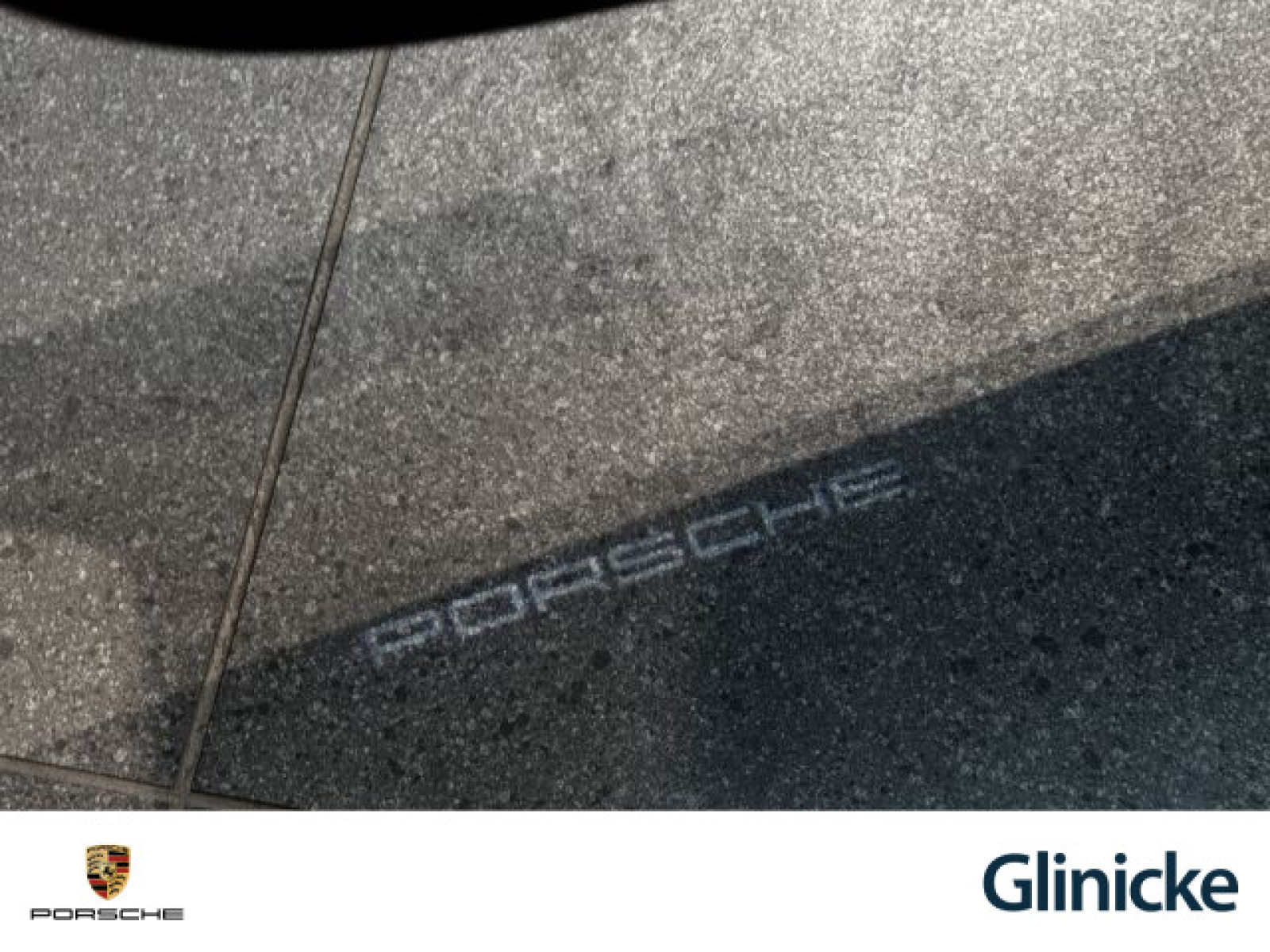 Porsche - Taycan_34