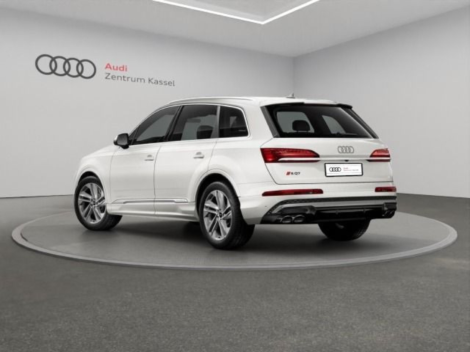 Audi - SQ7_4