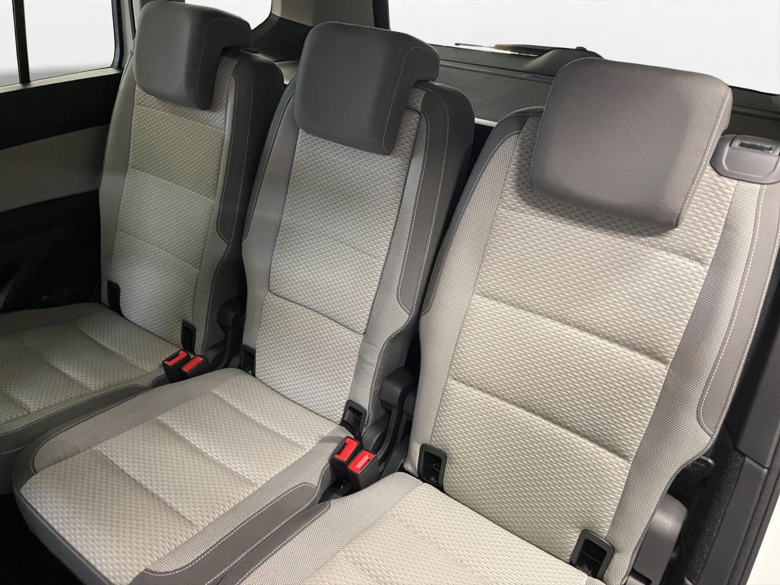 Volkswagen - Touran_20