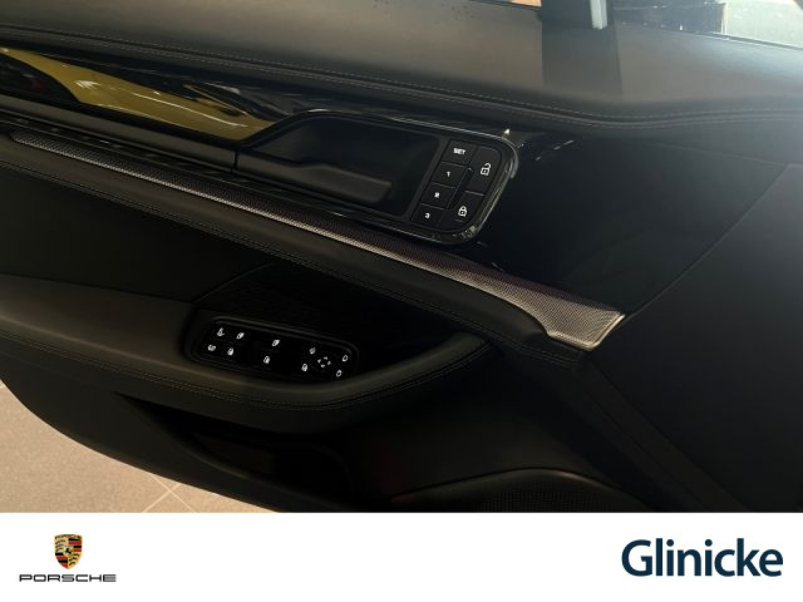 Porsche - Panamera_18