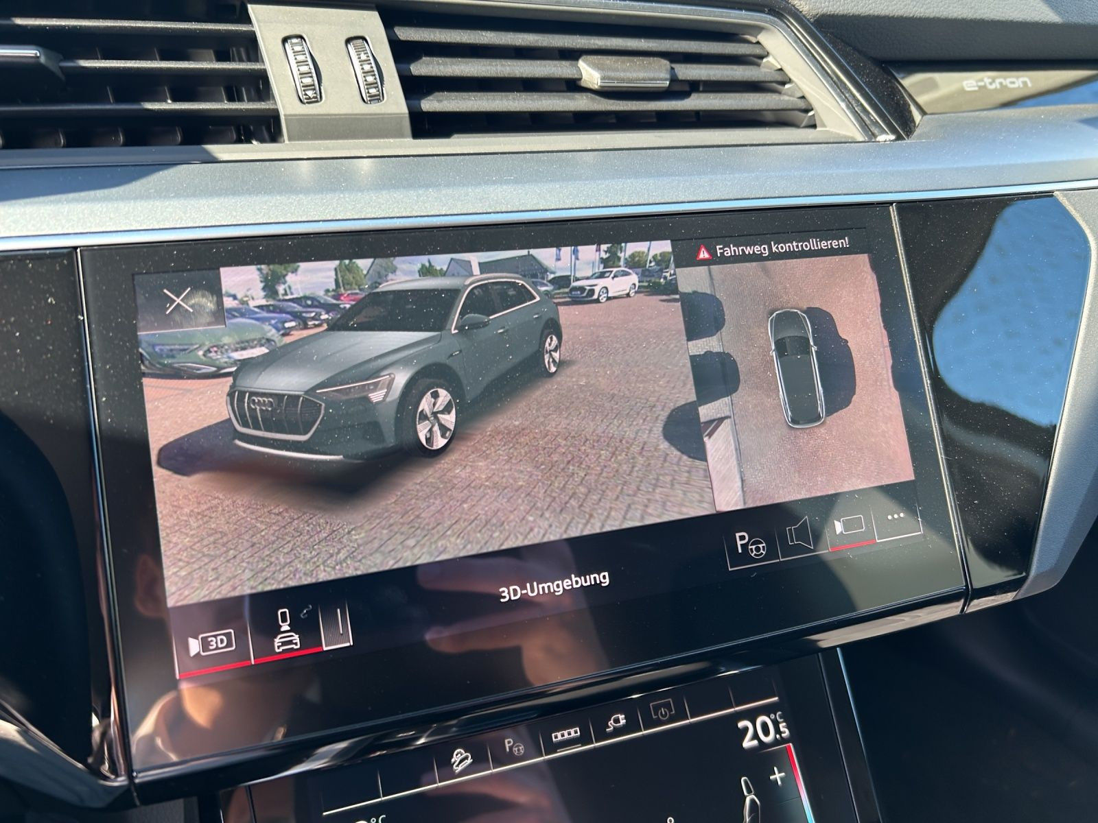 Audi - Q8 e-tron_20