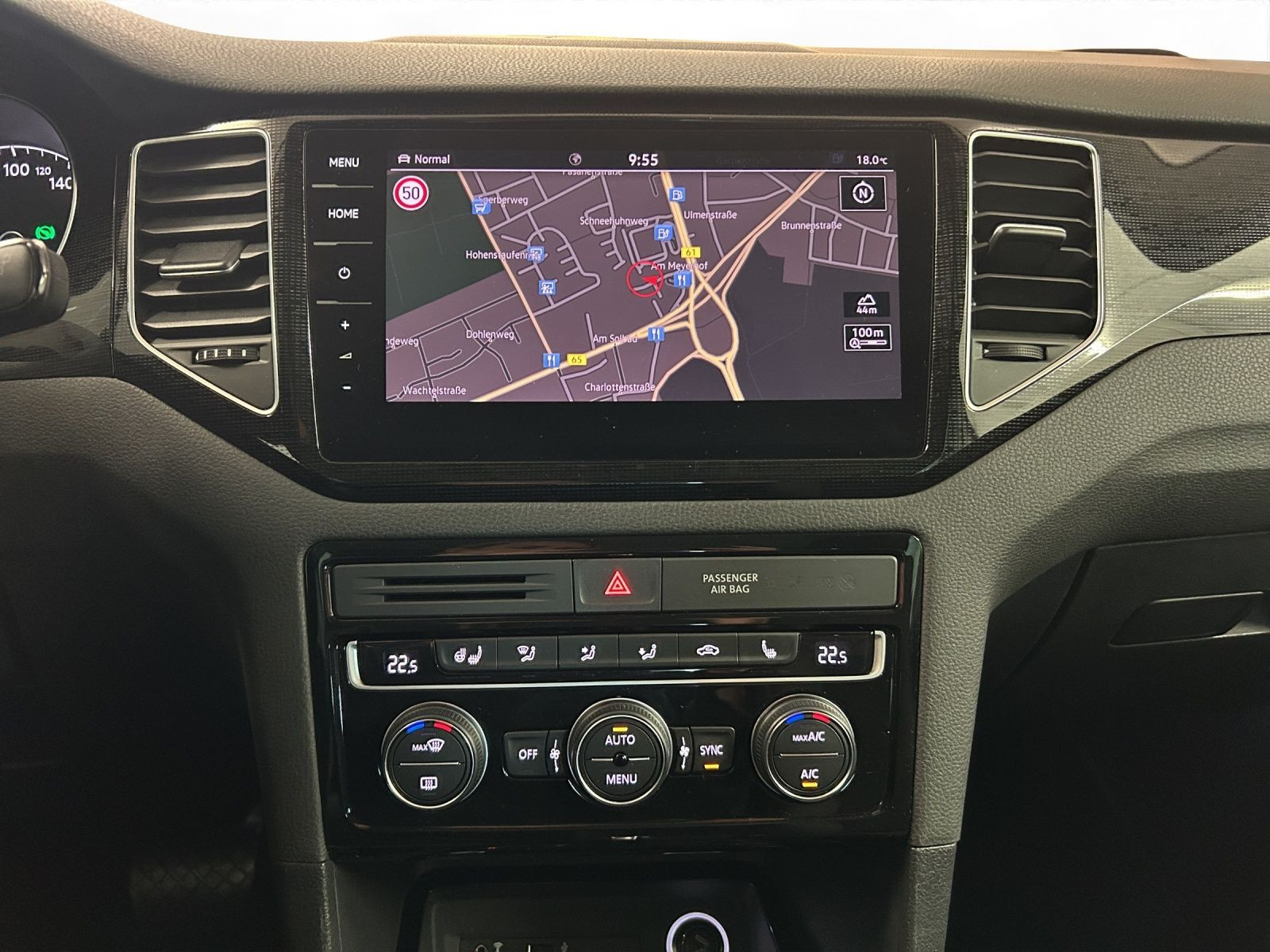 Volkswagen - Golf Sportsvan_10